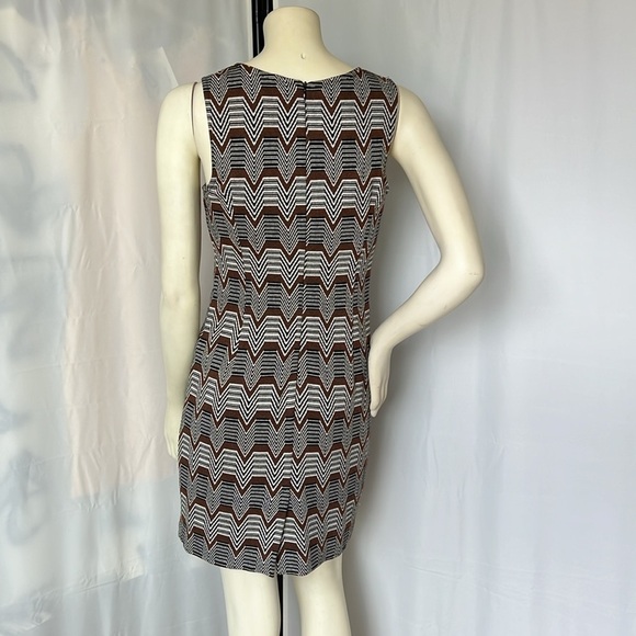 Trina Turk Knit Shift Dress - Picture 4 of 6